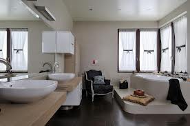 Реализация концепции фьюжн в интерьере ванной комнаты