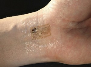 Новая инновационная технология: татуировка, которая заменяет батарейки