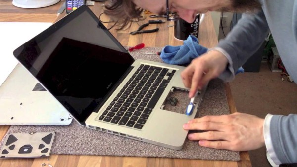 Если на ноутбуке не работает мышка