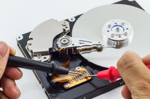 Как восстановить информацию с жестких дисков 